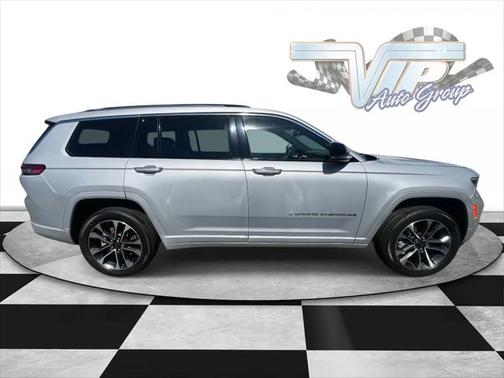 2022 Jeep Grand Cherokee L Overland 4x4