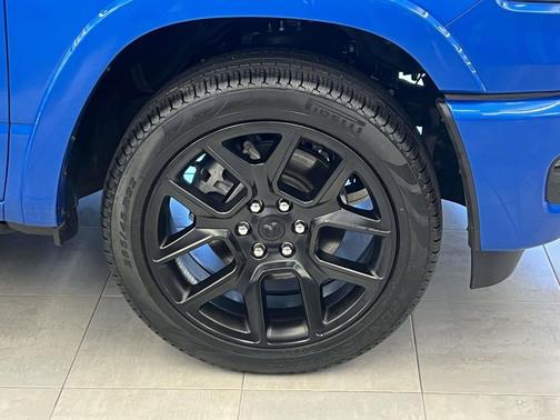 Hydro Blue Pearlcoat 2026 RAM 1500 Laramie