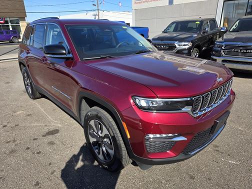 Velvet Red Pearlcoat 2023 Jeep Grand Cherokee 4xe Base