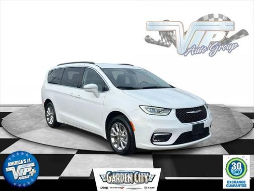 2022 Chrysler Pacifica Touring L AWD