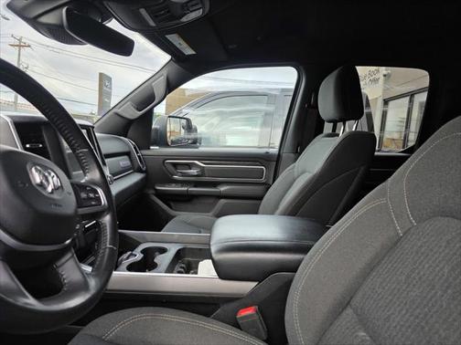 2021 RAM 1500 Big Horn Quad Cab 4x4 64' Box