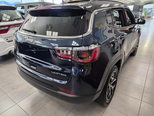 Fathom Blue Pearl-Coat Exterior Paint 2026 Jeep Compass Limited