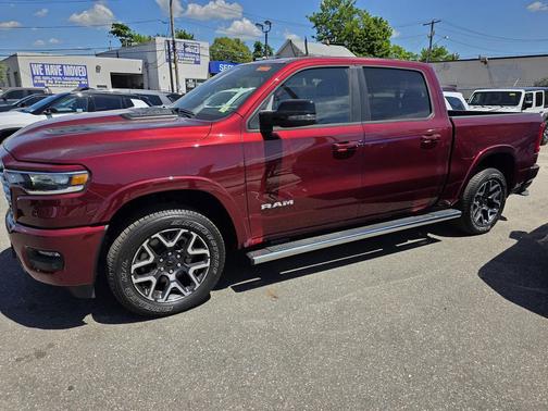 Delmonico Red Pearlcoat 2026 RAM 1500 Laramie