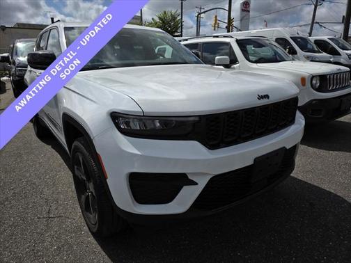 2022 Jeep Grand Cherokee Altitude 4x4