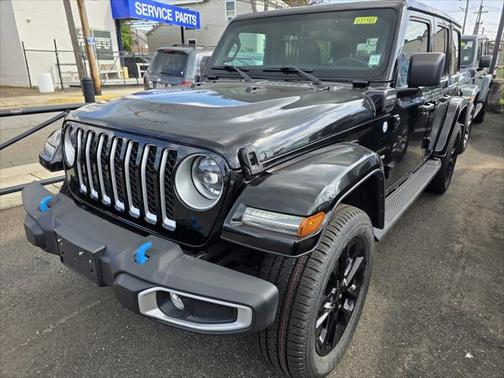 2023 Jeep Wrangler 4xe Sahara 4x4