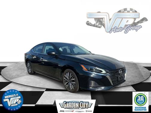 Super Black 2025 Nissan Altima SV FWD