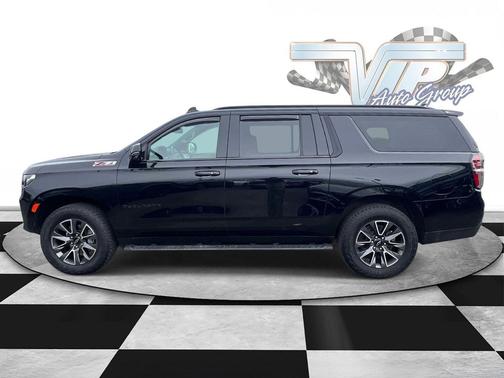 Black 2023 Chevrolet Suburban 4WD Z71