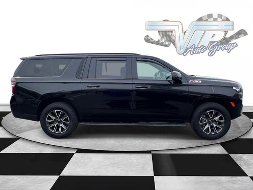 Black 2023 Chevrolet Suburban 4WD Z71