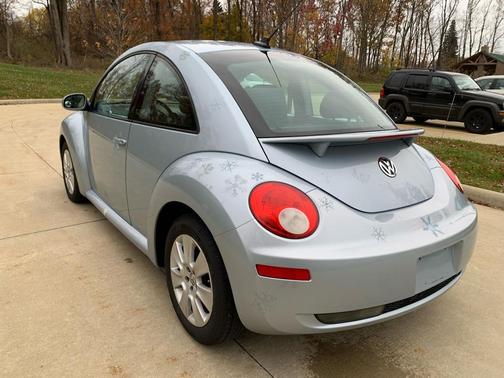 2010 Volkswagen New Beetle 2.5L