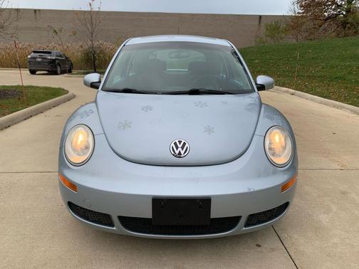 2010 Volkswagen New Beetle 2.5L