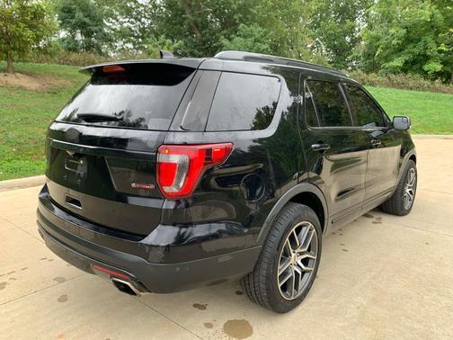 2017 Ford Explorer sport