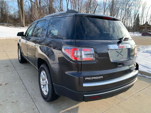 2016 GMC Acadia SLE-1