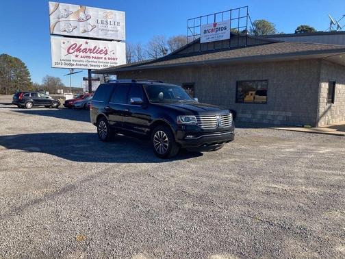 Photo 1 of 27 of 2015 Lincoln Navigator Base