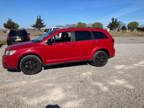 Photo 2 of 22 of 2018 Dodge Journey SXT