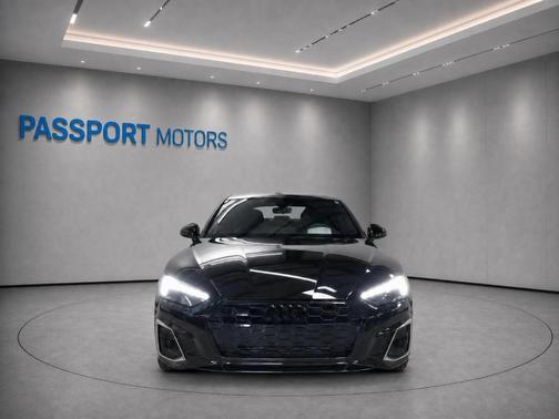 Mythos Black Metallic 2023 Audi A5 Sportback 45 S line quattro Premium