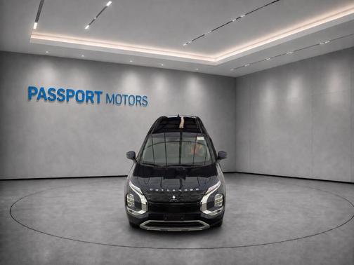 Blue 2024 Mitsubishi Outlander SE