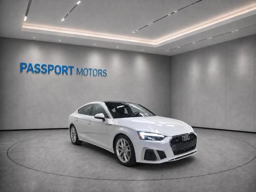 Glacier White Metallic 2023 Audi A5 45 S line quattro Premium
