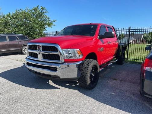 2018 RAM 3500 Tradesman Crew Cab 4x4 6'4' Box