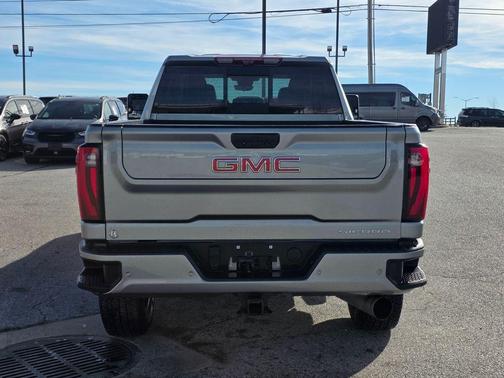2024 GMC Sierra 2500 Denali