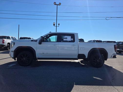 2024 GMC Sierra 2500 AT4