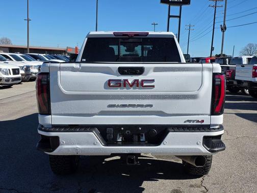 2024 GMC Sierra 2500 AT4