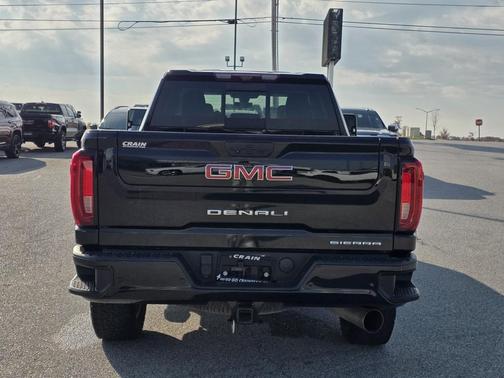 2023 GMC Sierra 2500 Denali