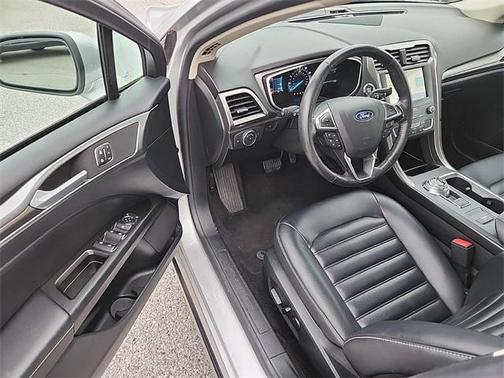 2019 Ford Fusion SEL