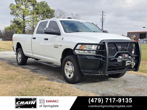 2017 RAM 2500 Tradesman Crew Cab 4x4 8' Box