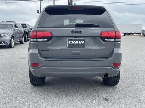 2021 Jeep Grand Cherokee Laredo