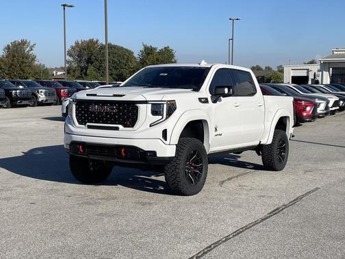 2025 GMC Sierra 1500 AT4