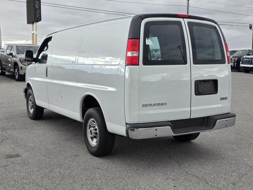 2023 GMC Savana 2500 Work Van