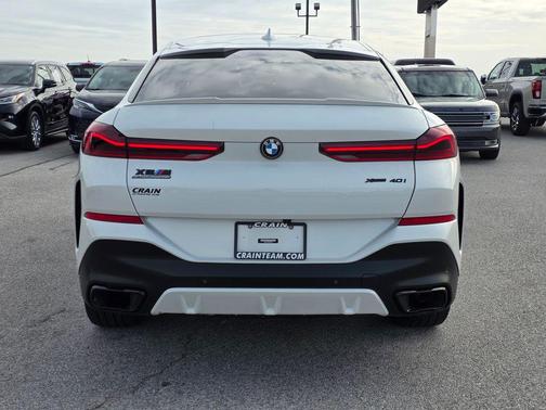 2022 BMW X6 xDrive40i