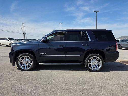 2017 GMC Yukon SLT