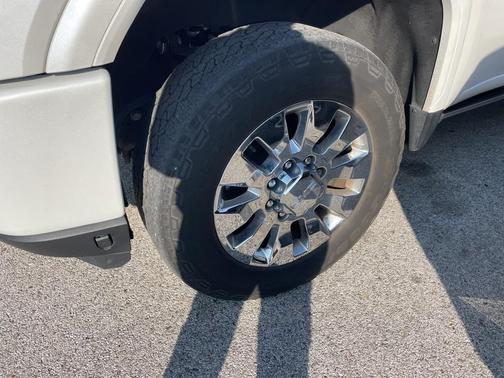 2023 GMC Sierra 2500 Denali