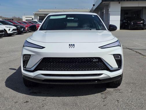 Summit White 2026 Buick Envista Sport Touring FWD