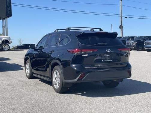 2022 Toyota Highlander L