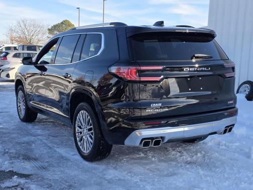 2025 GMC Acadia Denali
