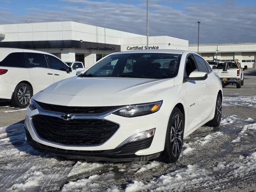 2022 Chevrolet Malibu FWD RS