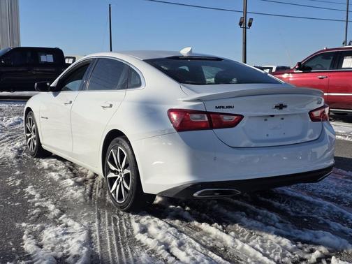 2022 Chevrolet Malibu FWD RS