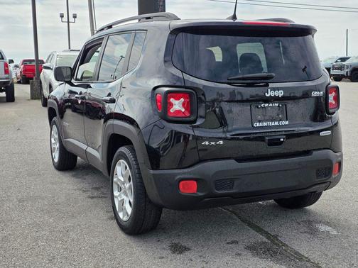 Black 2018 Jeep Renegade Latitude