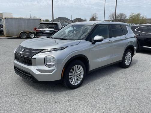 2024 Mitsubishi Outlander ES 2.5 2WD