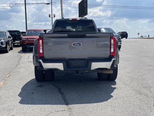 2024 Ford F-350 XLT