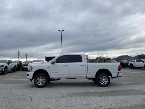 2023 RAM 2500 Laramie Crew Cab 4x4 6'4' Box