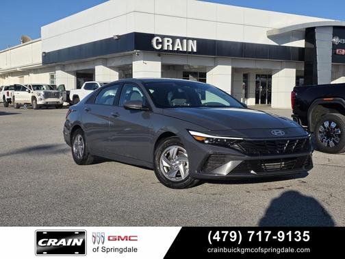 2024 Hyundai ELANTRA SE