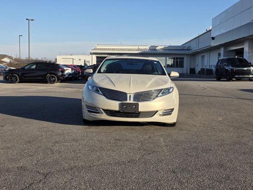 2016 Lincoln MKZ Base