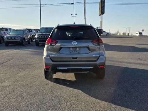 2018 Nissan Rogue SL