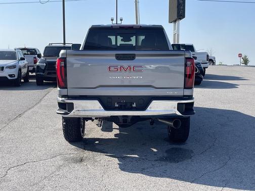 2026 GMC Sierra 2500 SLT