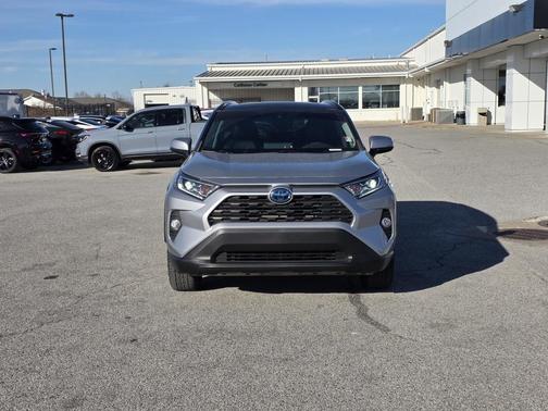2020 Toyota RAV4 Hybrid XLE