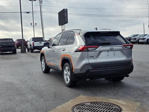 2020 Toyota RAV4 Hybrid XLE