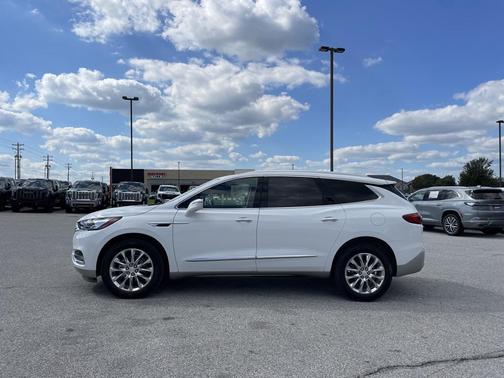 2020 Buick Enclave Essence